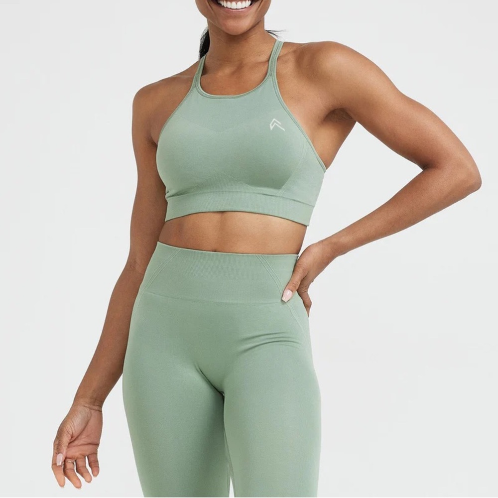Oner active effortless seamless leggings & high neck bralette